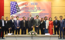 Cộng đồng doanh nghiệp Việt Nam trao tặng vật tư y tế cho nhân dân Hoa Kỳ chống dịch COVID-19